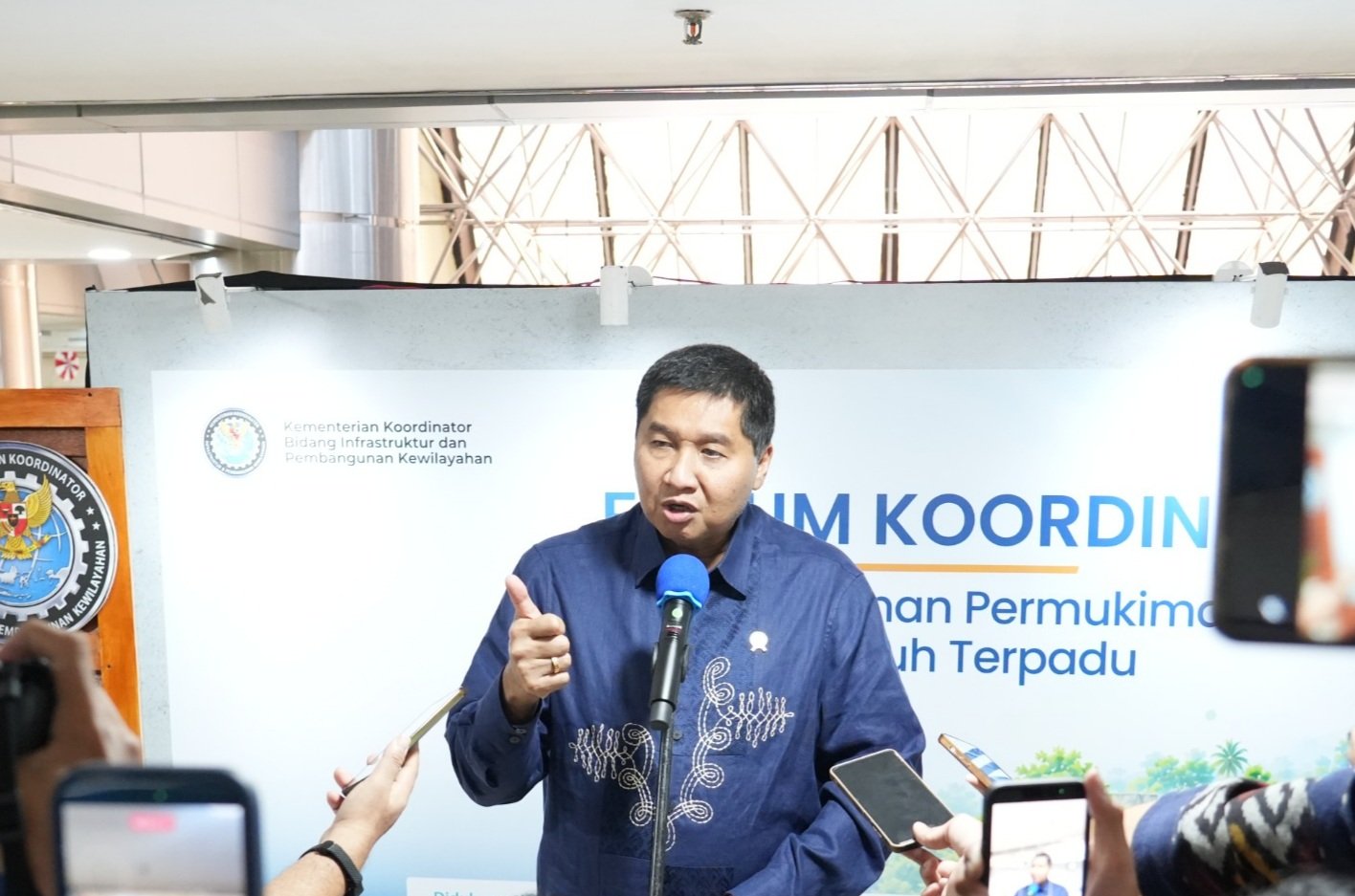Maruarar Sirait: Penanganan Permukiman Kumuh Tak Cukup Hanya Bedah Rumah