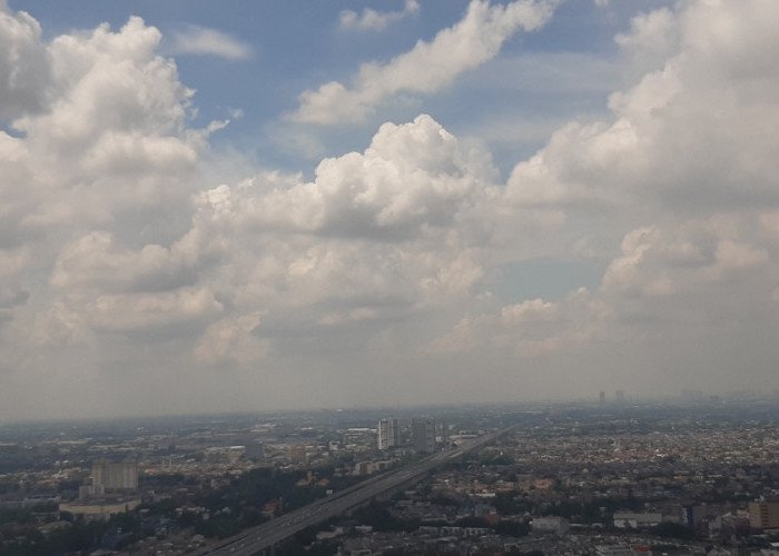 Cuaca Jakarta Hari Ini Cerah Berawan, Suhu Capai 35 Derajat Celsius