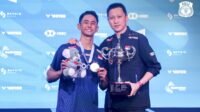 alwi ao26 podium pelatih 140626 x INABadminton